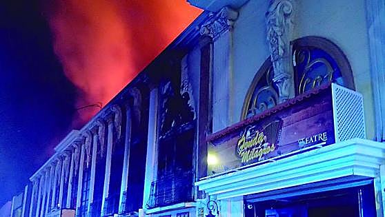 OCTUBRE. Tragedia en las discotecas de Atalayas