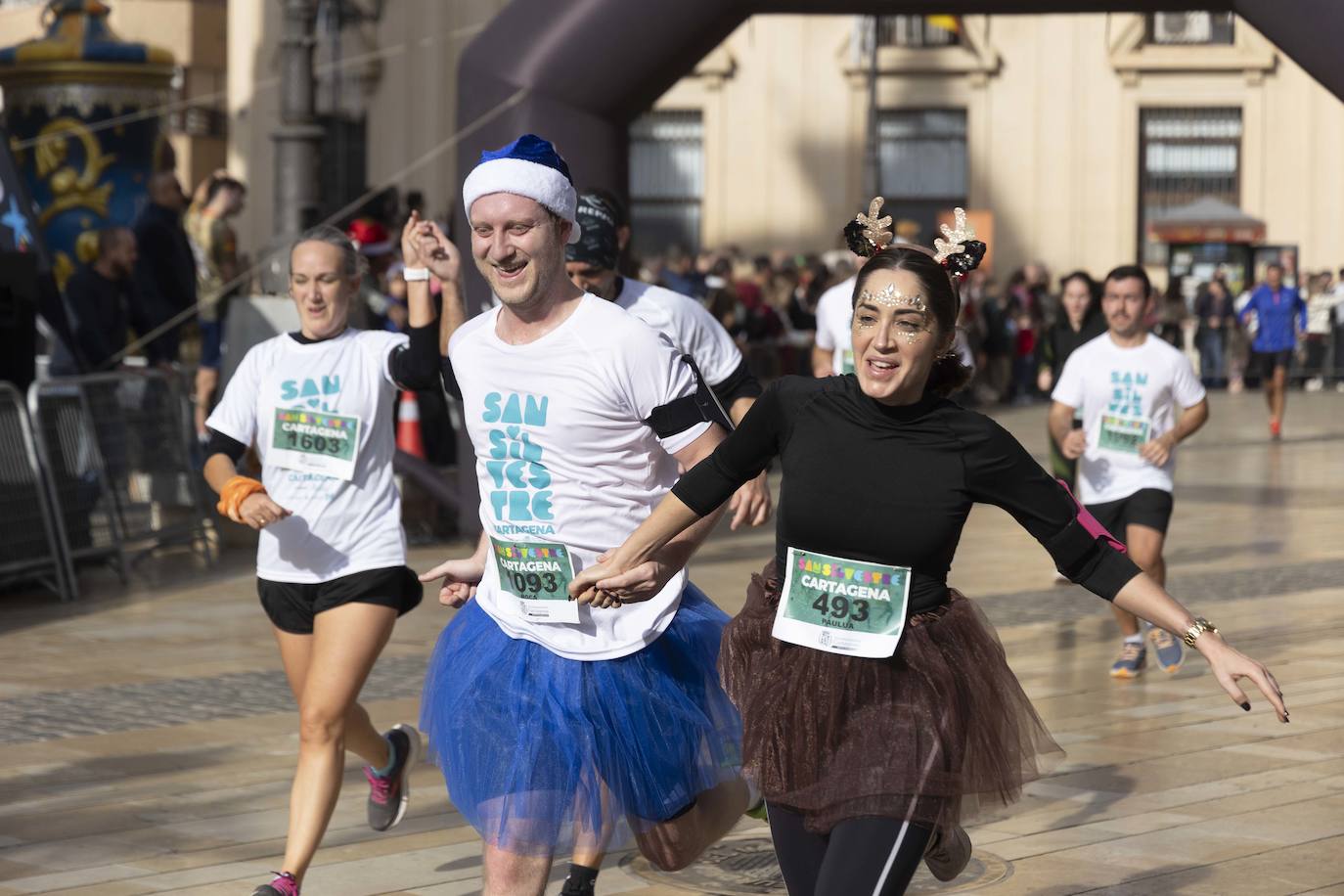 La llegada de la carrera San Silvestre 2023, en imágenes