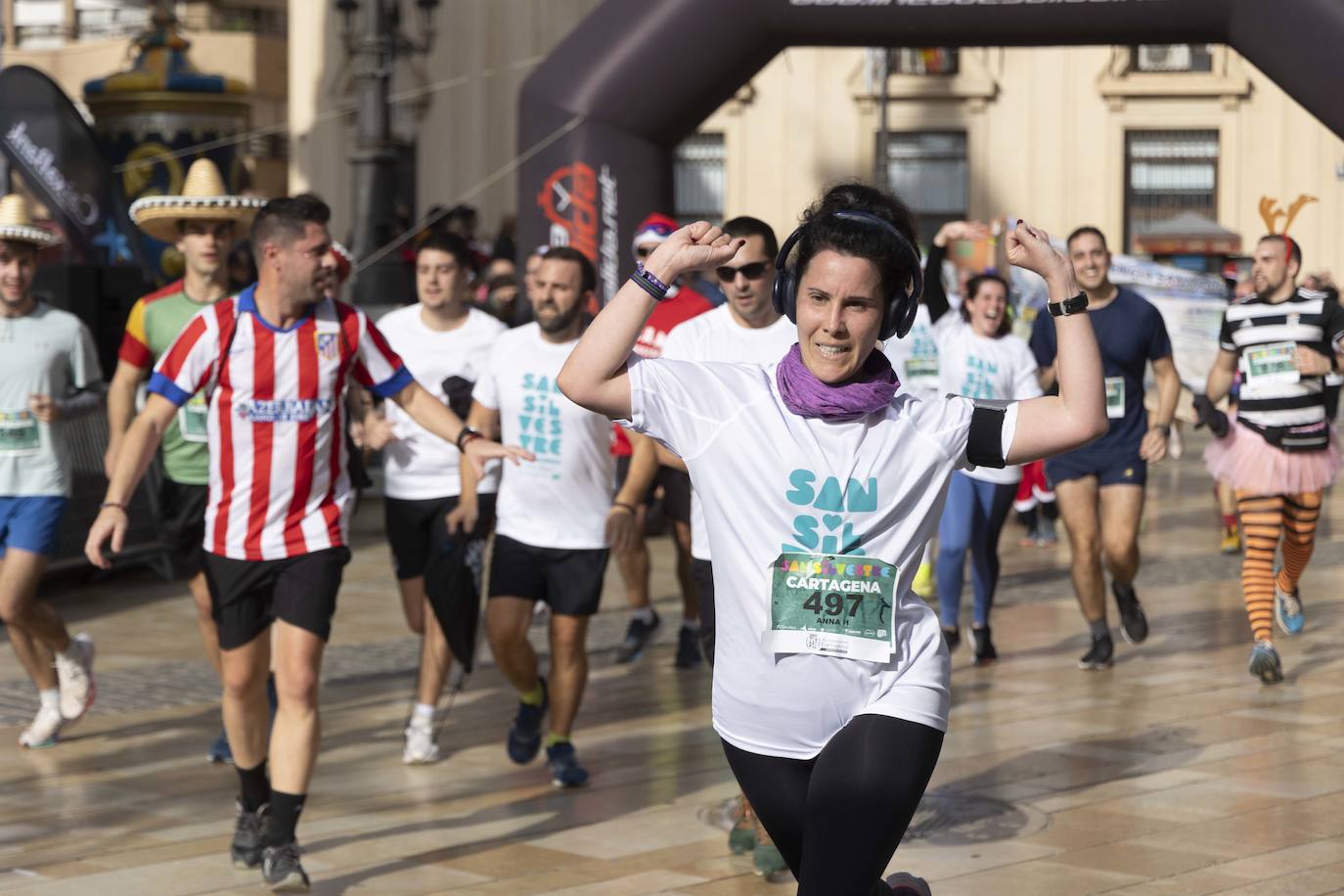 La llegada de la carrera San Silvestre 2023, en imágenes