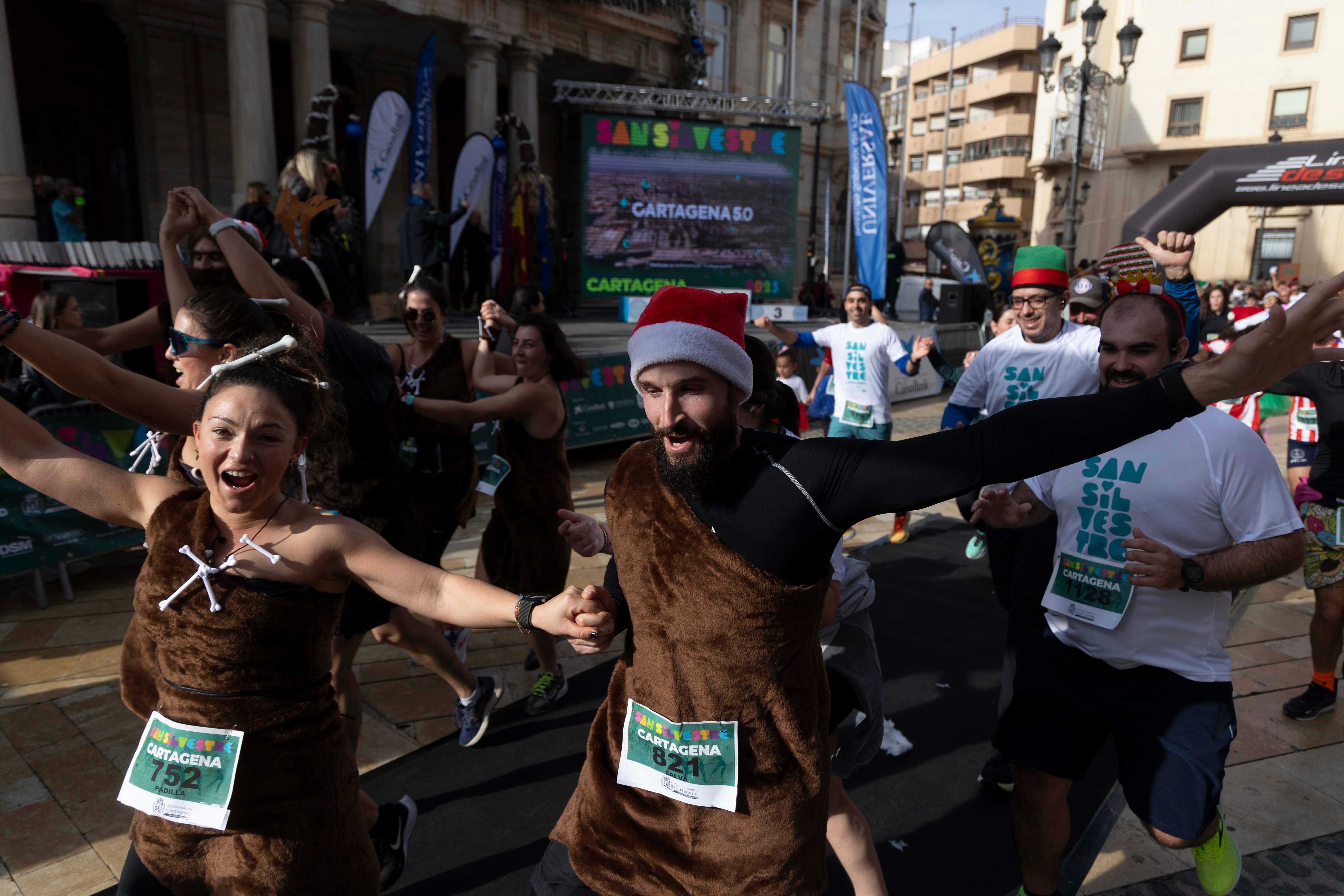 Los disfraces de la San Silvestre de Cartagena 2023, en imágenes