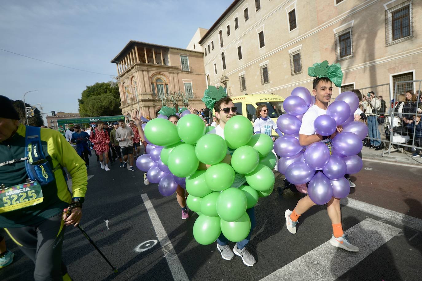 Los disfraces de la San Silvestre de Murcia 2023, en imágenes