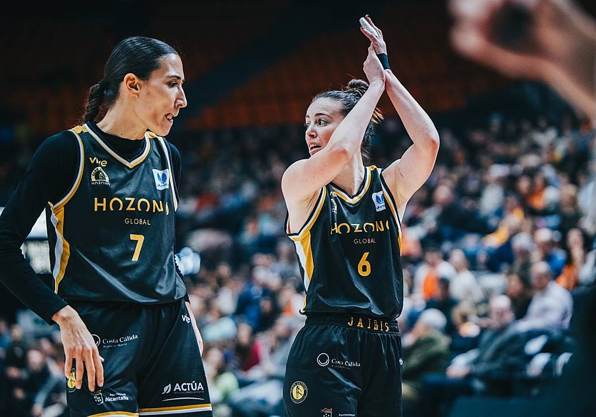 Dos jugadoras del Hozono Global Jairis, en imagen de archivo.