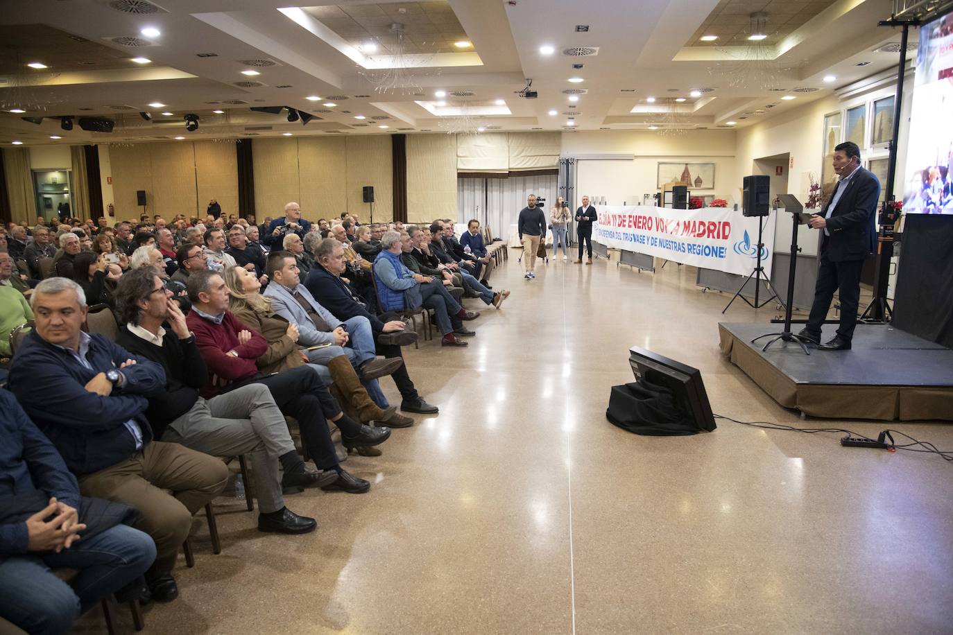 Fotos: Asamblea de agricultores del Campo de Cartagena