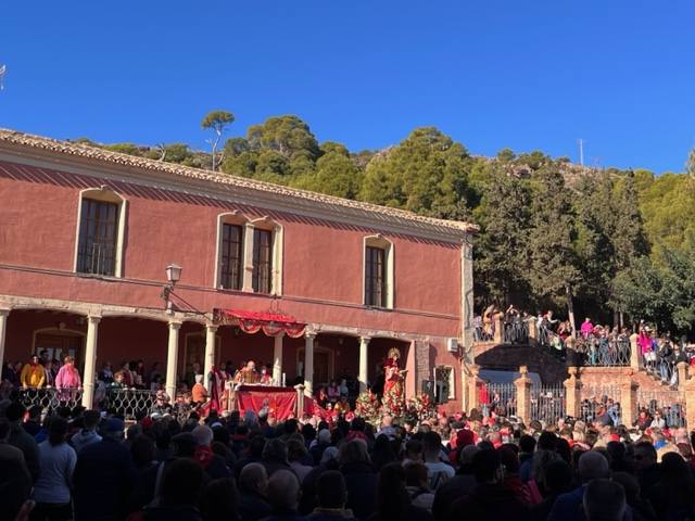 Fotos: La Patrona de Totana regresa a su santuario acompañada por unas 15.000 personas