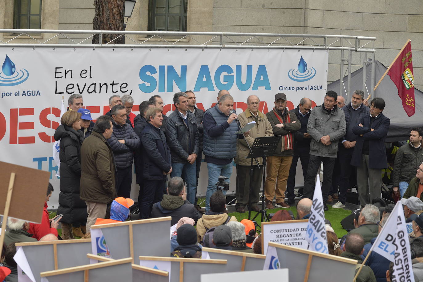 Fotos: La protesta contra el recorte del Trasvase Tajo-Segura, en imágenes