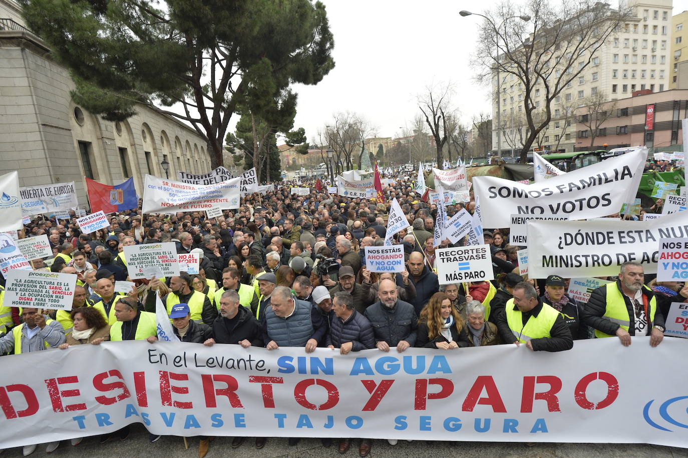 Fotos: La protesta contra el recorte del Trasvase Tajo-Segura, en imágenes