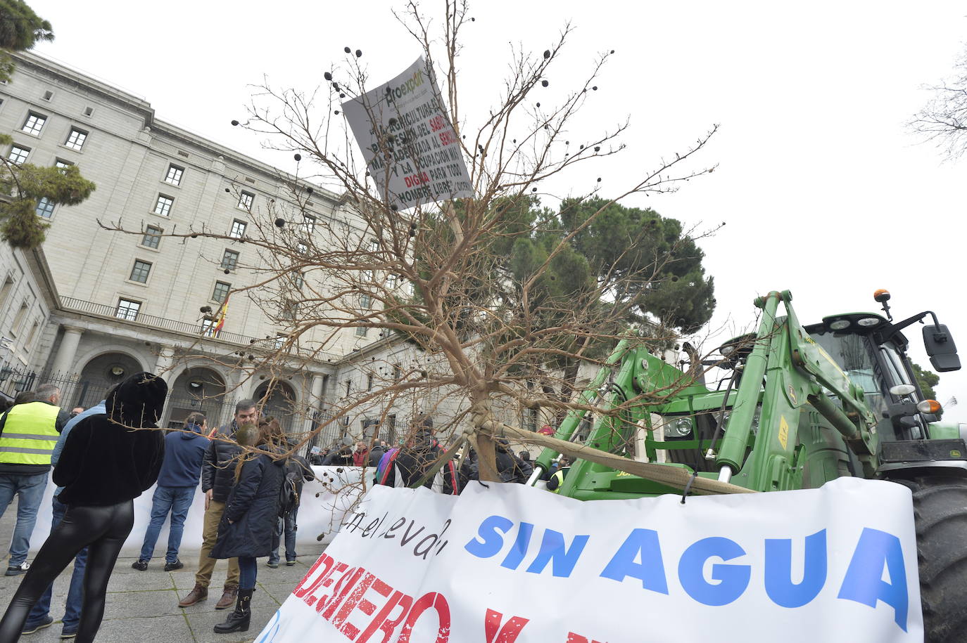 Fotos: La protesta contra el recorte del Trasvase Tajo-Segura, en imágenes