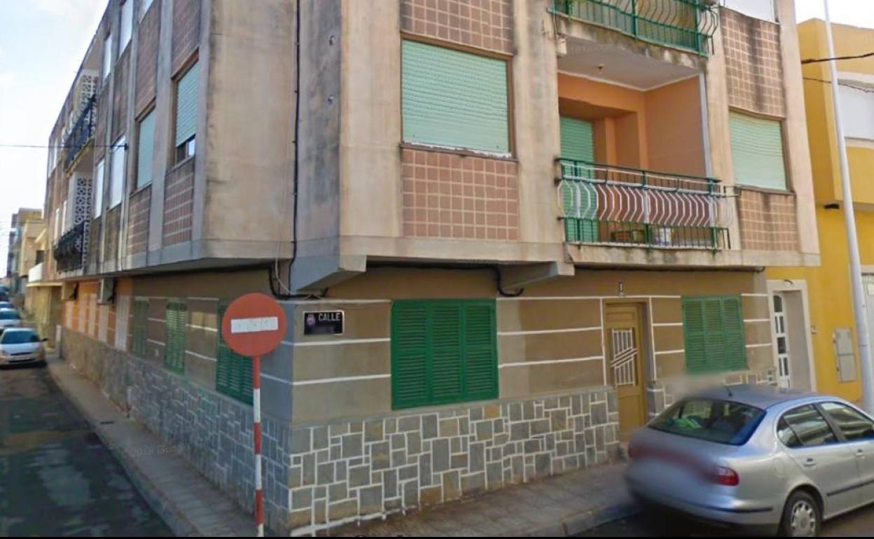 Edificio donde hallaron el cuerpo sin vida.