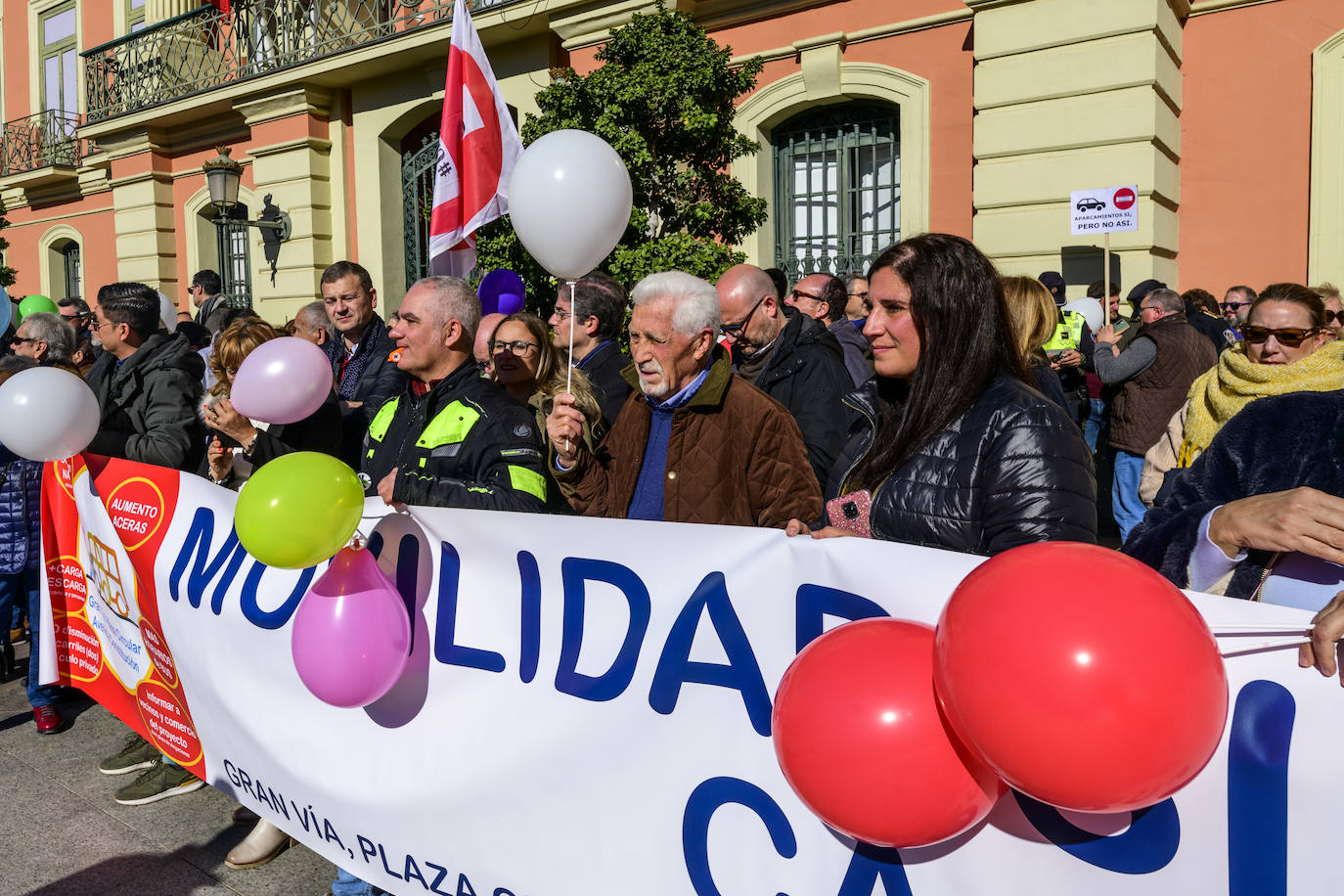 Fotos: La protesta de los vecinos contra el Plan de Movilidad en el centro de Murcia, en imágenes