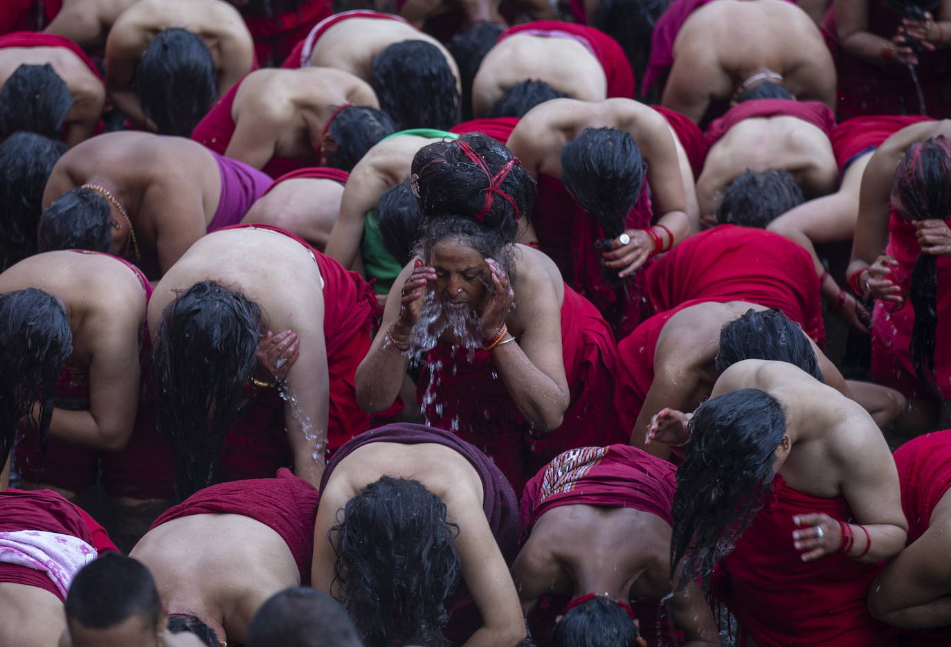 Fotos: Baño sagrado en Nepal