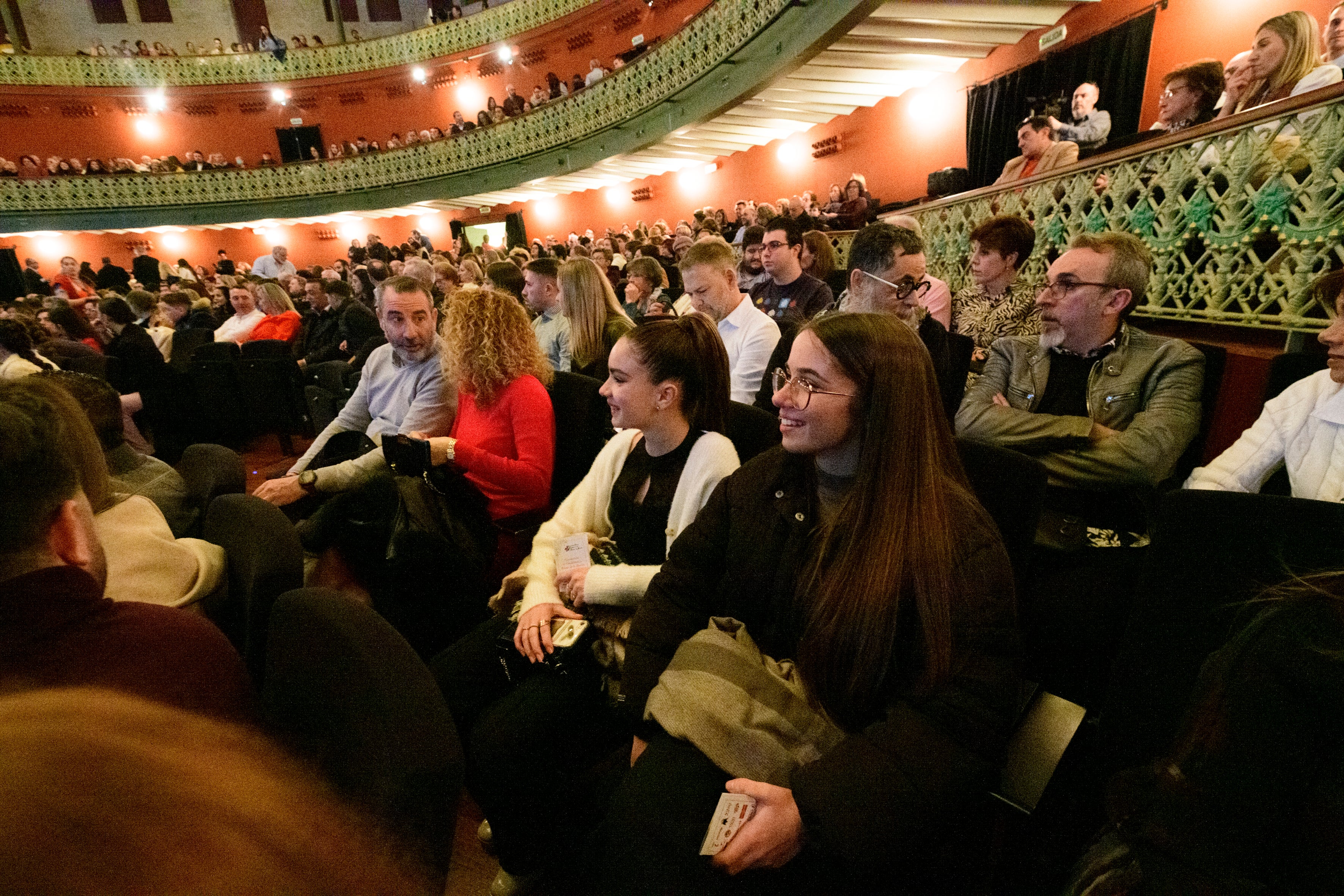 Fotos: Gala de presentación de las candidatas a Reina de la Huerta de 2023 en el Teatro Circo de Murcia