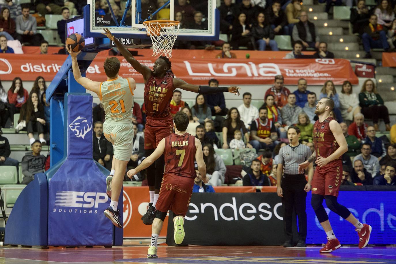 Fotos: La derrota del UCAM Murcia frente al Baskonia, en imágenes