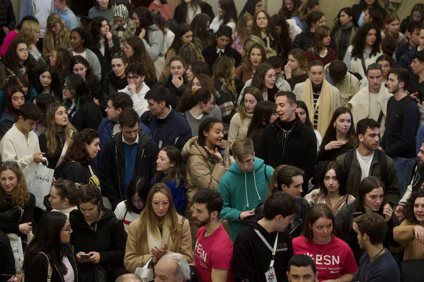 Fotos: Los &#039;erasmus&#039; visitan el Consistorio, en imágenes