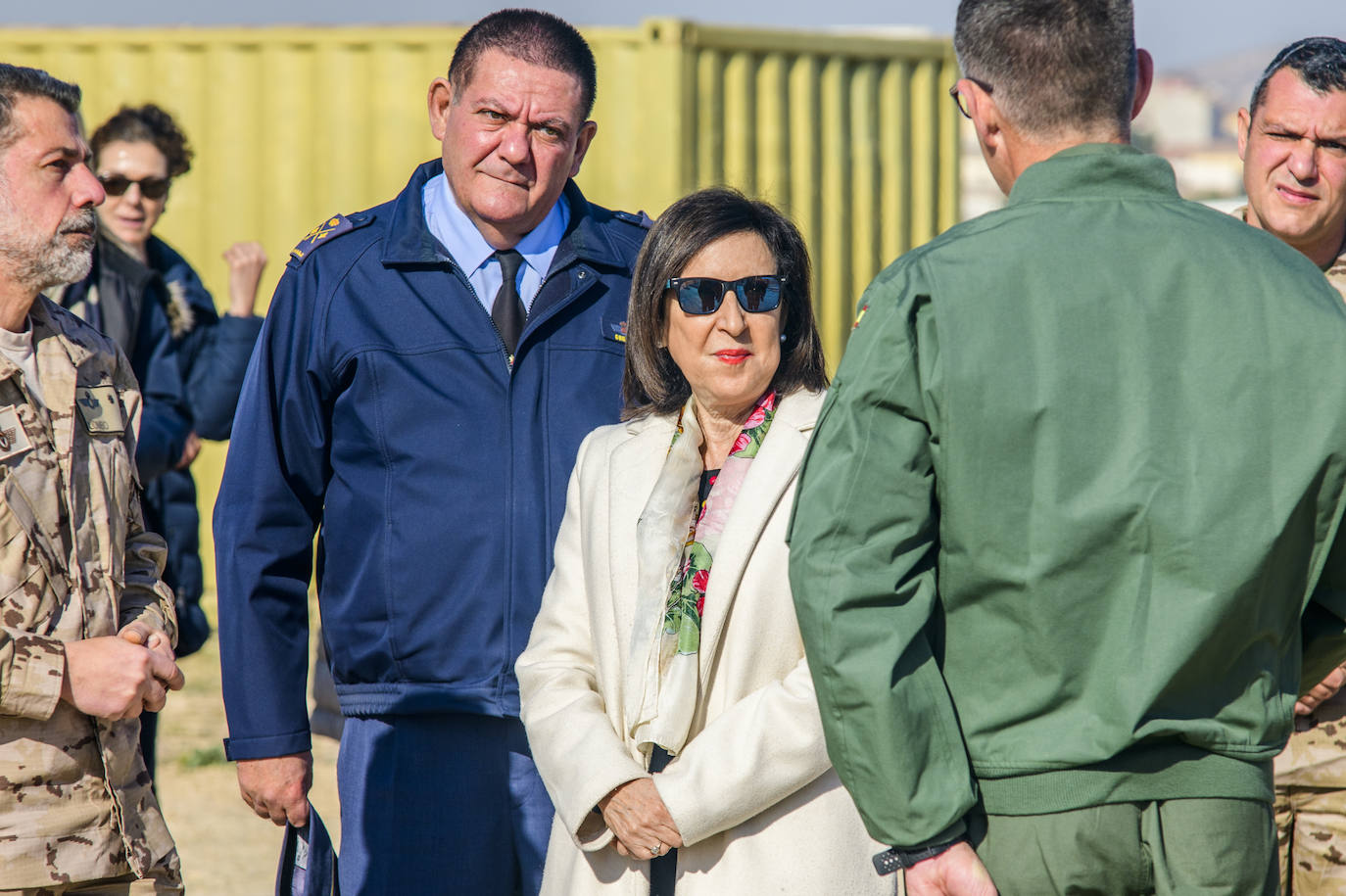 Fotos: La visita de la ministra Robles a la base aérea de Alcantarilla, en imágenes