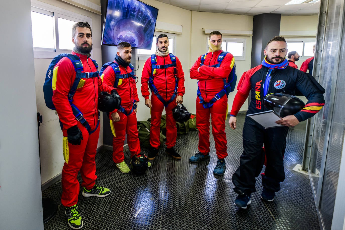 Fotos: La visita de la ministra Robles a la base aérea de Alcantarilla, en imágenes