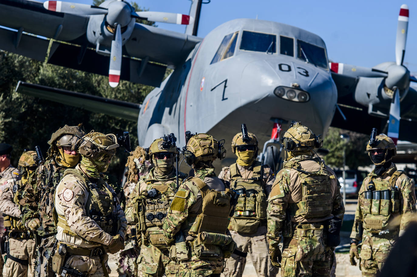 Fotos: La visita de la ministra Robles a la base aérea de Alcantarilla, en imágenes