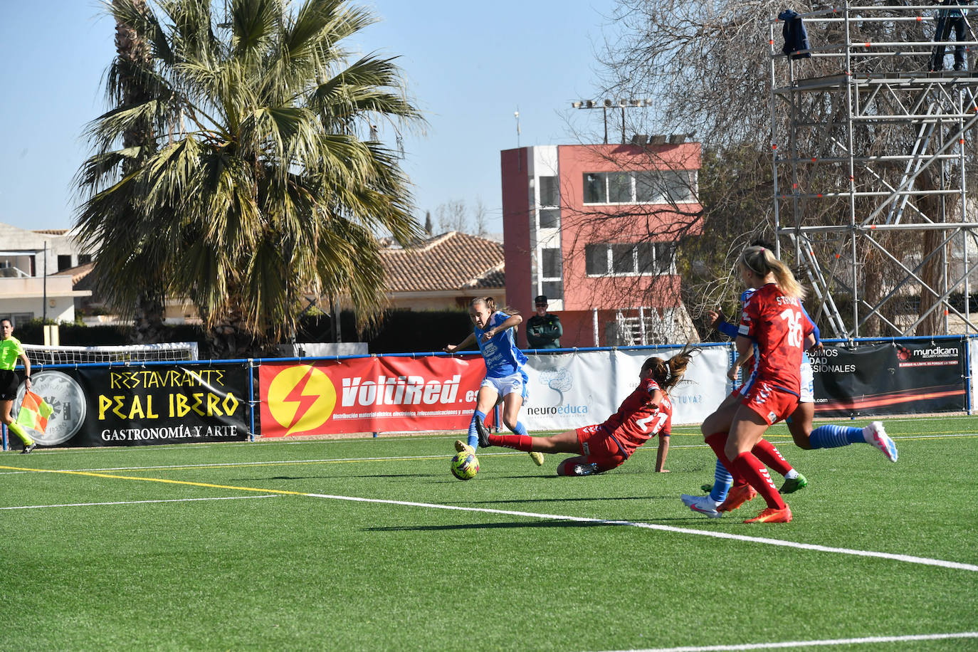 Fotos: El partido entre el Alhama y el Levante Las Planas, en imágenes