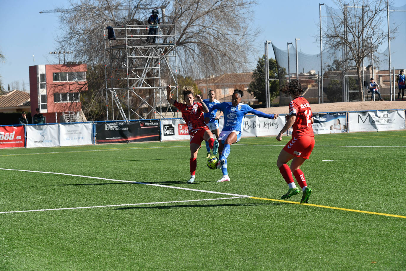Fotos: El partido entre el Alhama y el Levante Las Planas, en imágenes