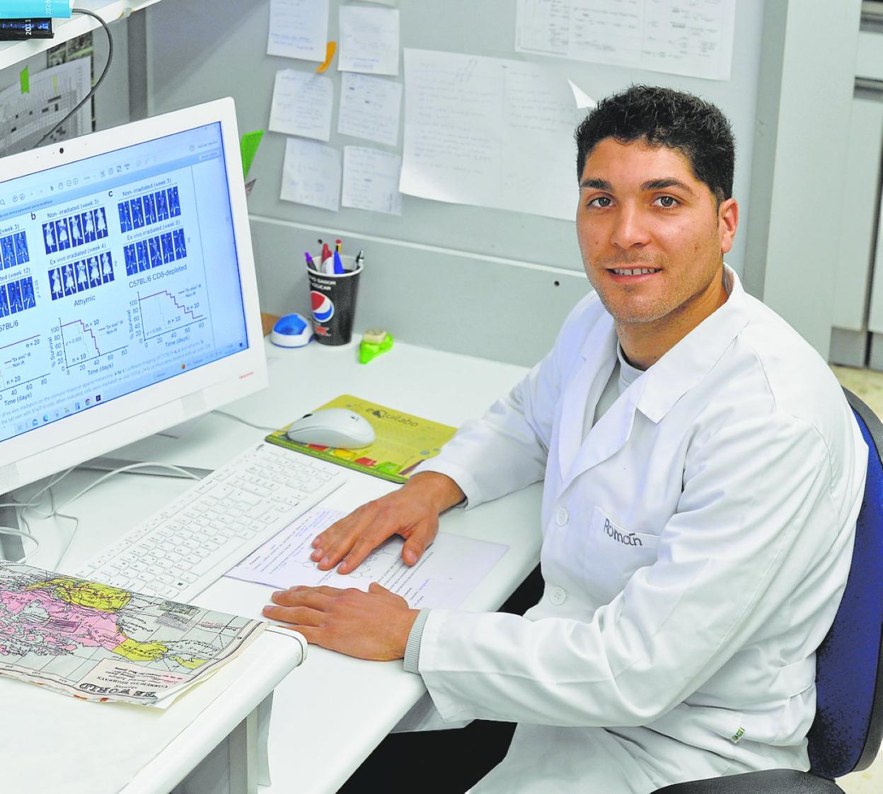 Román Martí, investigador predoctoral de la Fundación Séneca en el grupo de 'Enzimología' de la UMU. 