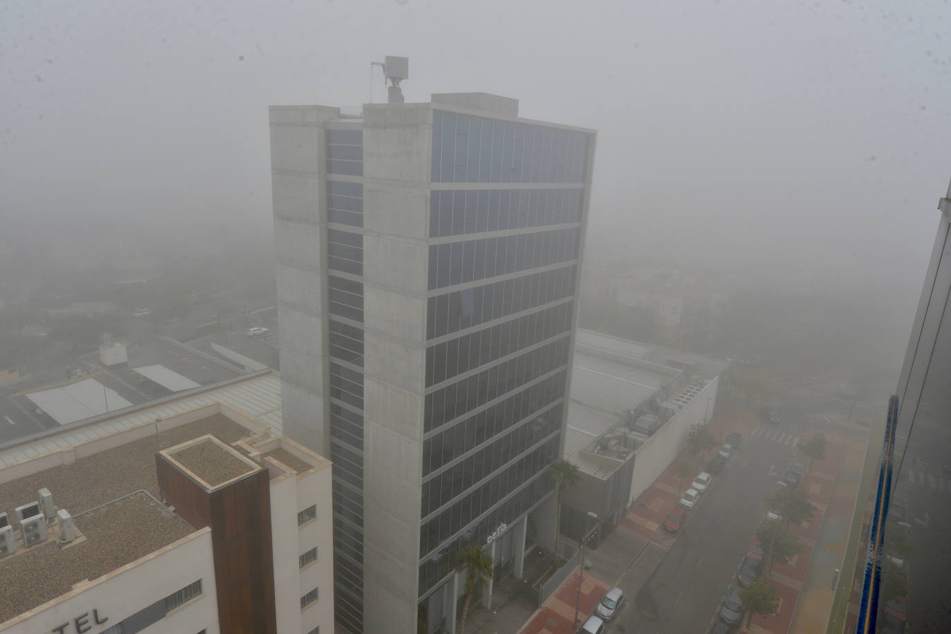 Fotos: La niebla cubre la Región, en imágenes