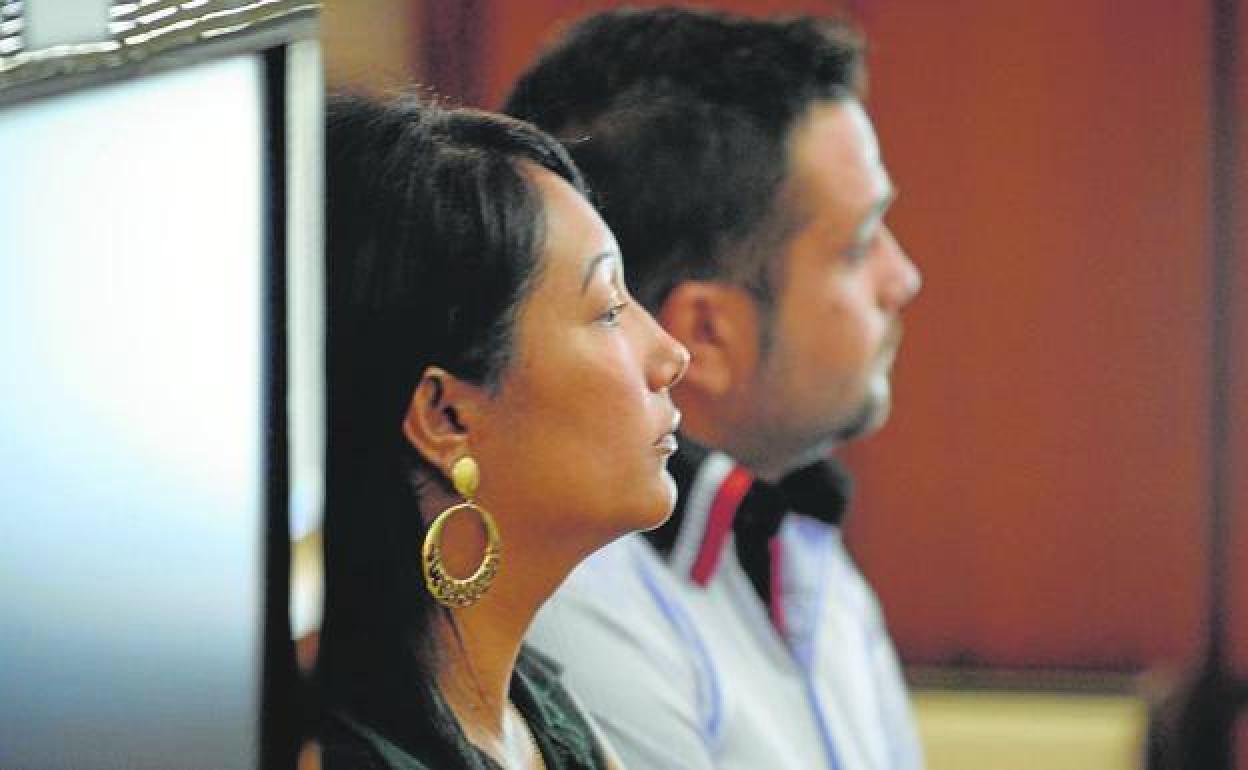 Los acusados, en el transcurso del juicio, ante la Audiencia Provincial en octubre de 2013. 