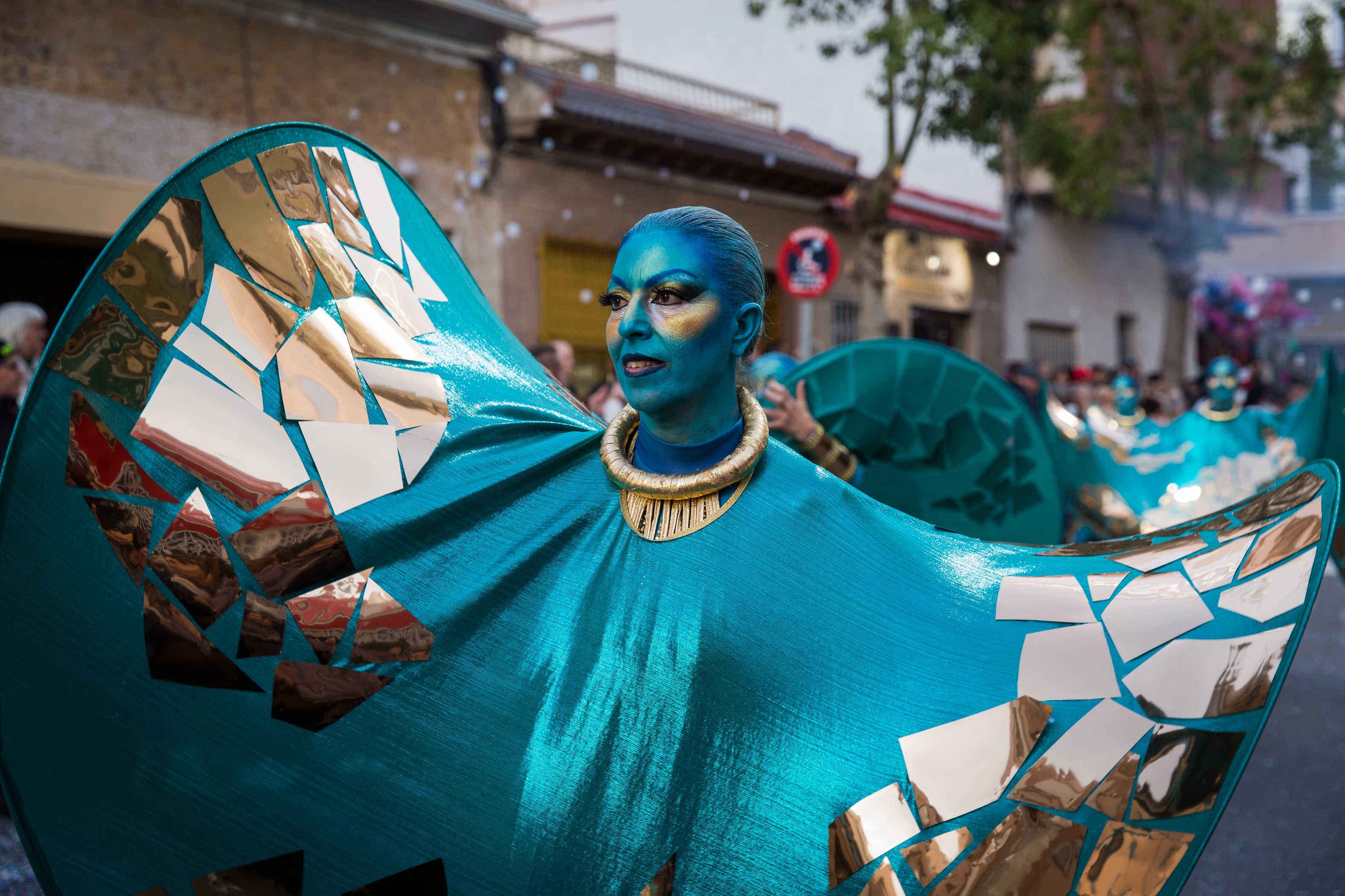 Fotos: Brillante estallido de color y buen baile del carnaval de Torrevieja