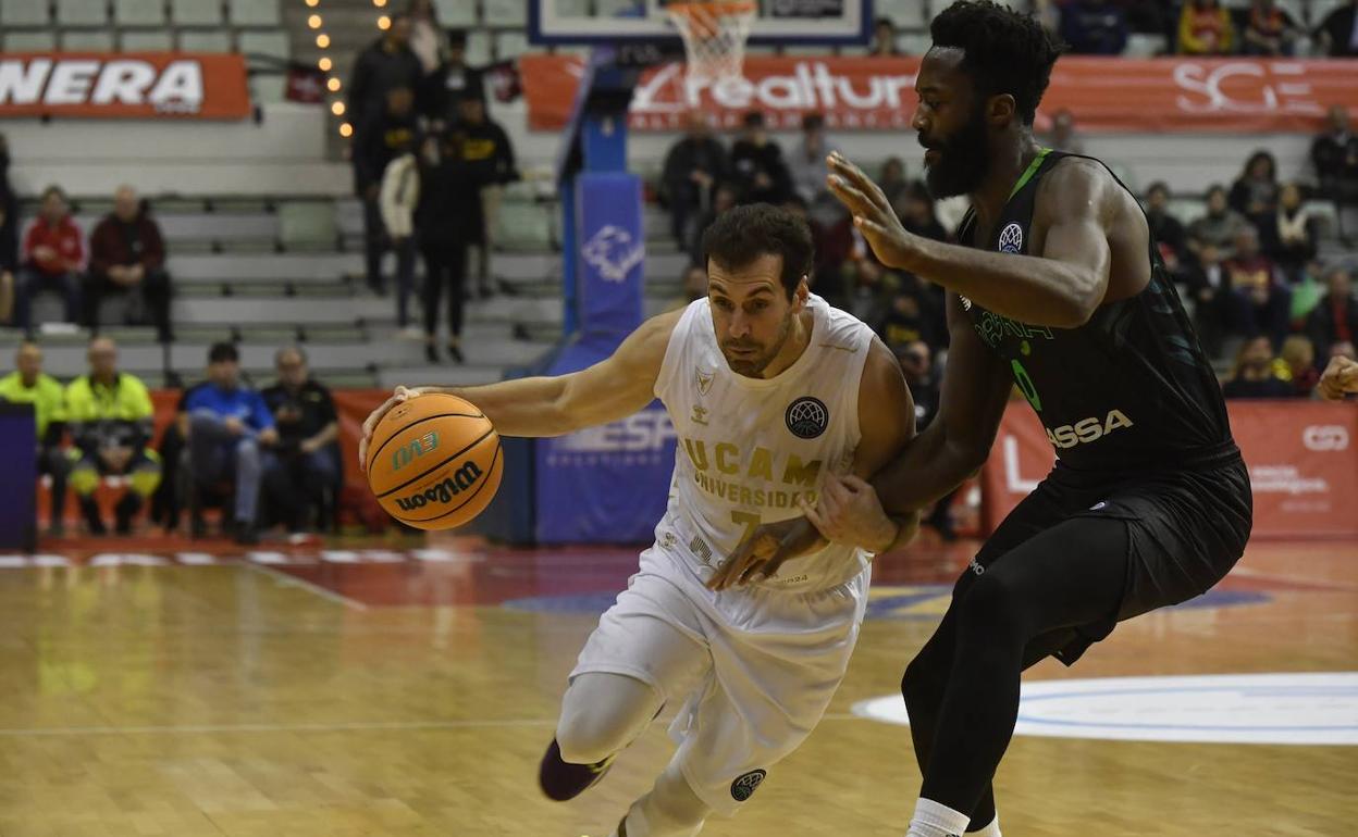 Un momento del partido de este miércoles.