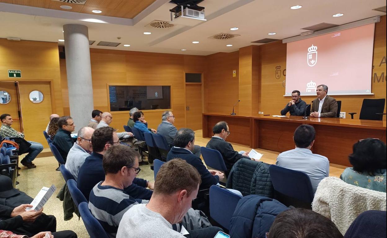 El consejero de Medio Ambiente, Mar Menor, Universidades e Investigación, Juan María Vázquez, durante la inauguración de la III Reunión de Sanidad Forestal Murcia 2023.