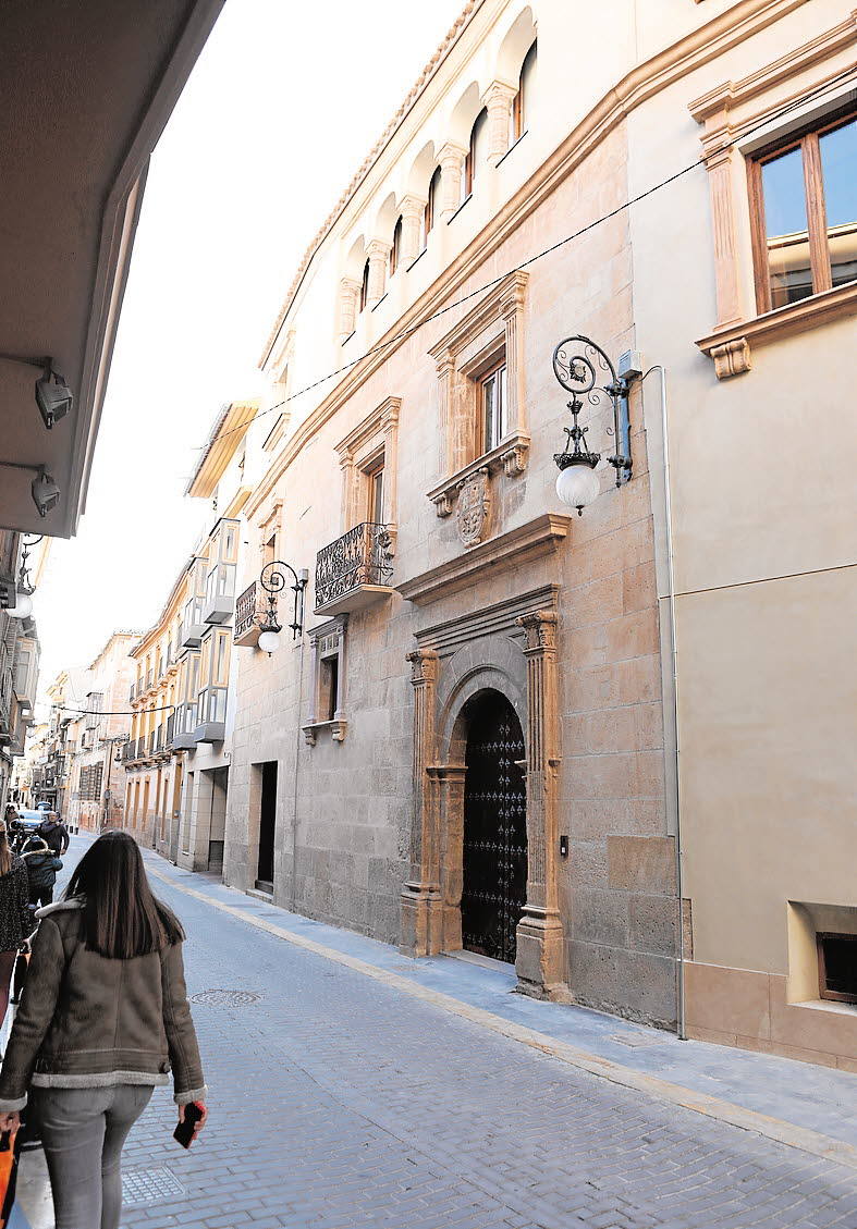 Palacio Irurita, en la calle Corredera de Lorca.