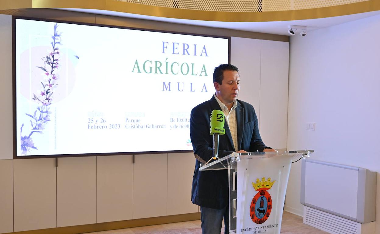 El alcalde de Mula, Juan Jesús Moreno, durante la presentación de la feria este jueves. 