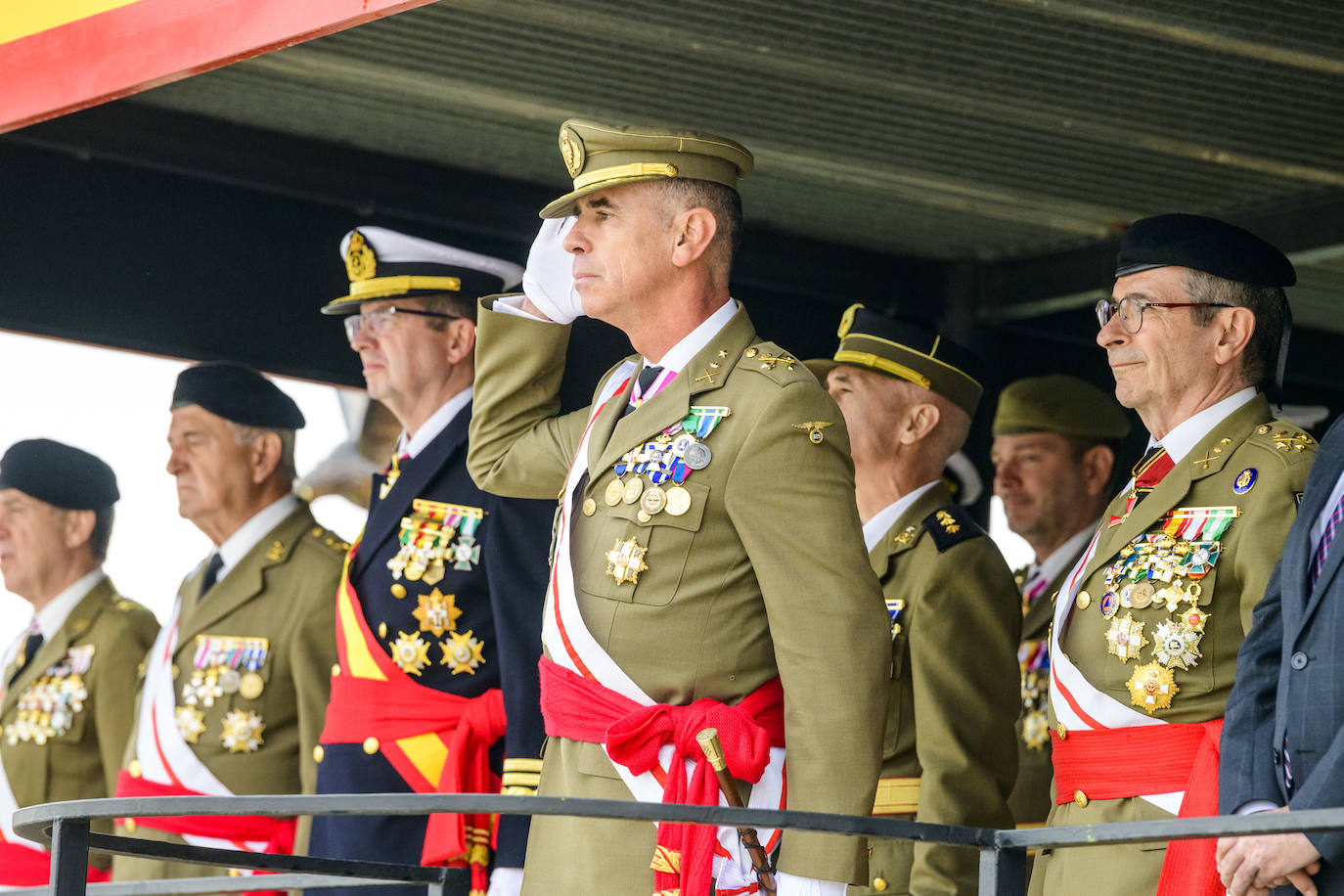 Fotos: Acto del Regimiento &#039;Zaragoza&#039; nº 5 de paracaidistas, en imágenes