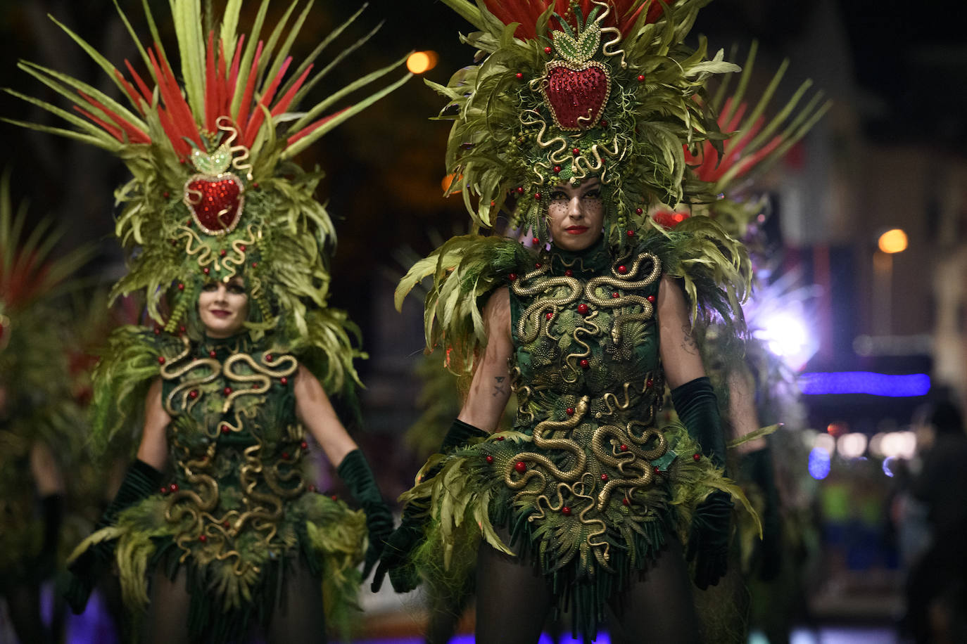 Fotos: El desfile de las comparsas foráneas en el Carnaval de Cabezo de Torres, en imágenes