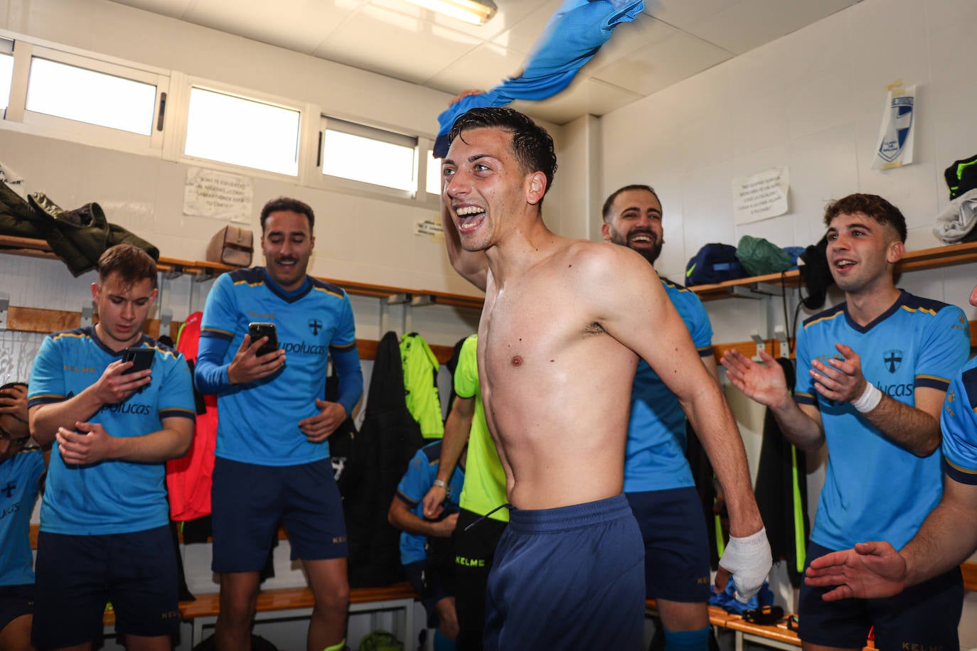 Fotos: Fiesta en Llano de Brujas por la vuelta del Plus Ultra a Tercera