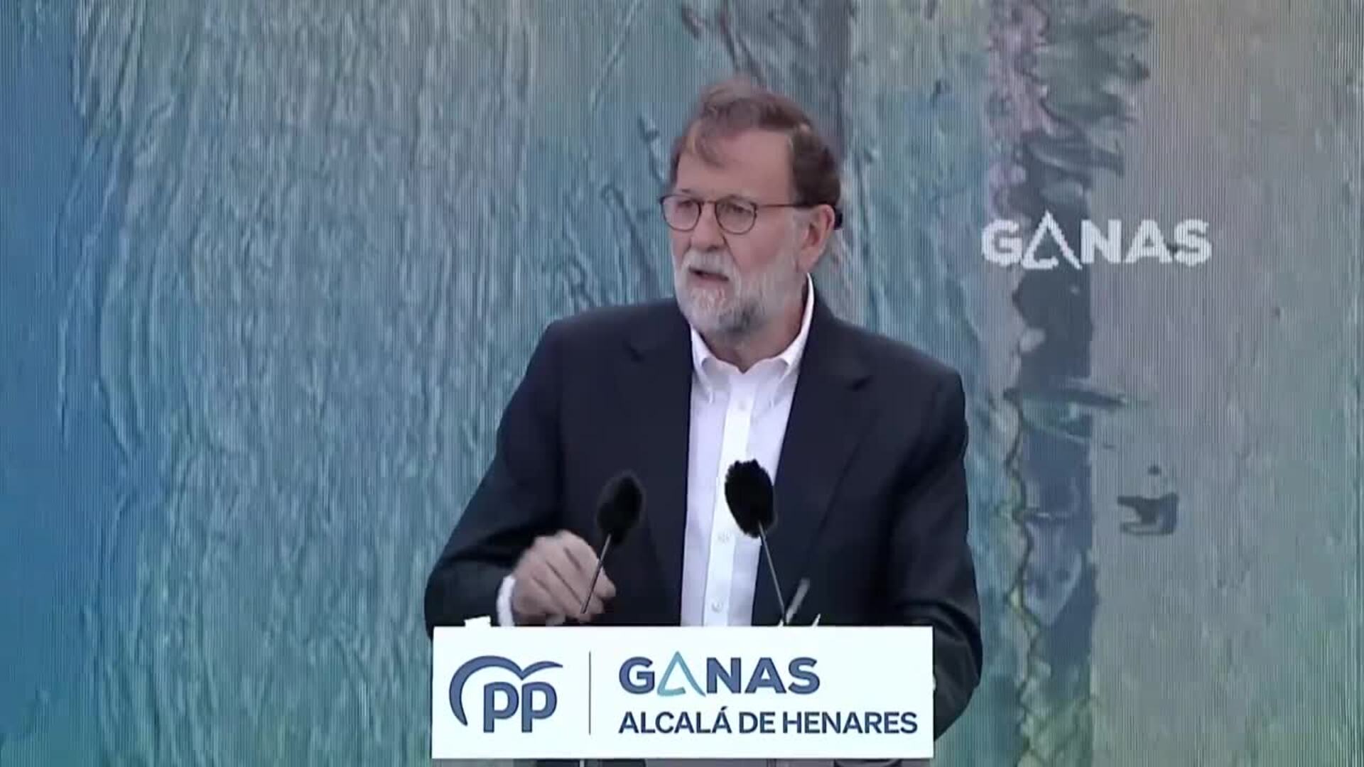 Rajoy critica la campaña "antidemocrática" de Podemos contra Ayuso