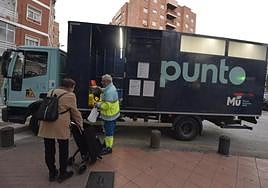 El Ayuntamiento tiene una red de recogida de residuos no orgánicos que opera diariamente en barrios y pedanías.