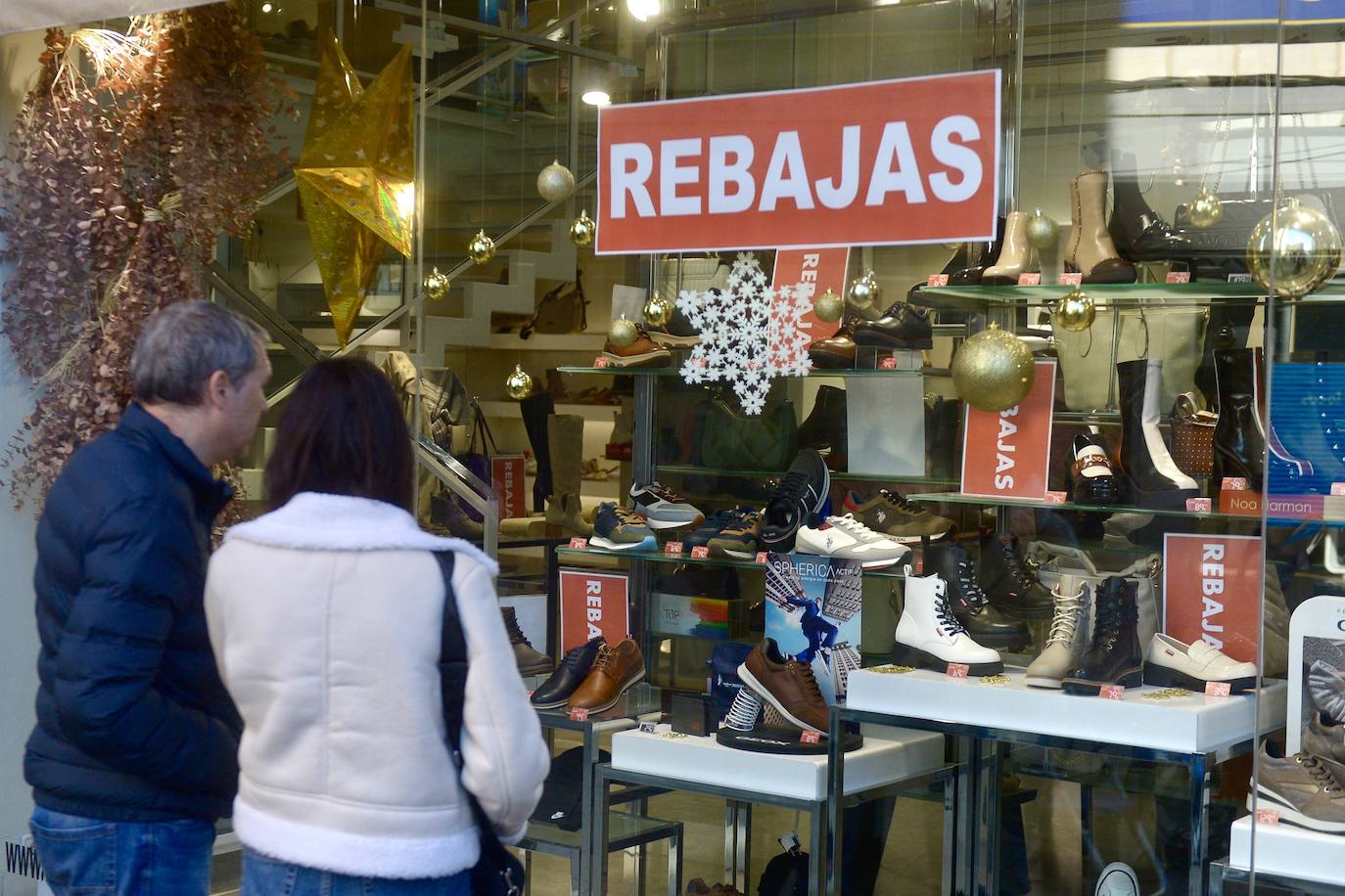 Las imágenes del comienzo de las rebajas en Murcia