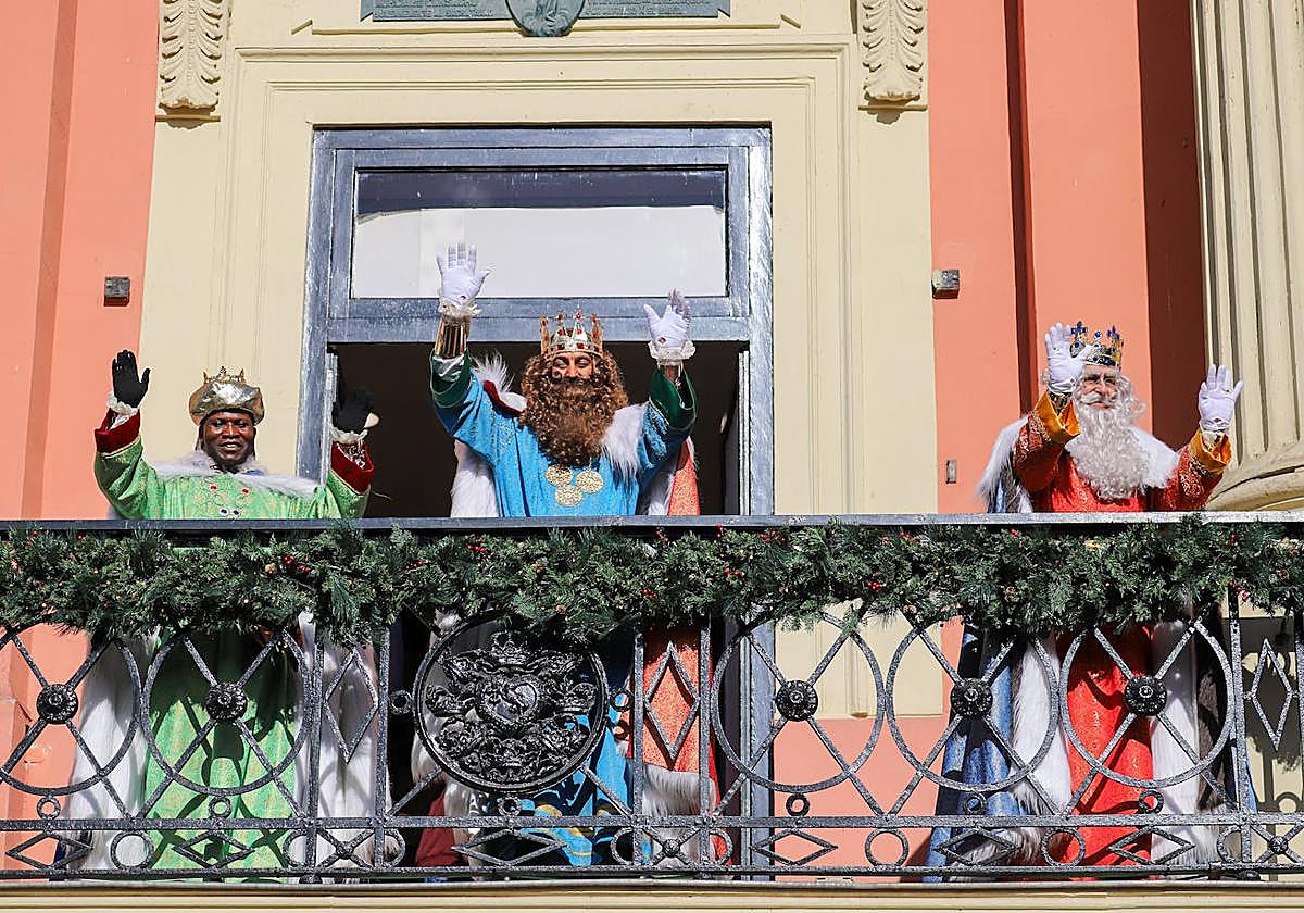 Recibimiento de los Reyes Magos en Murcia, en imágenes
