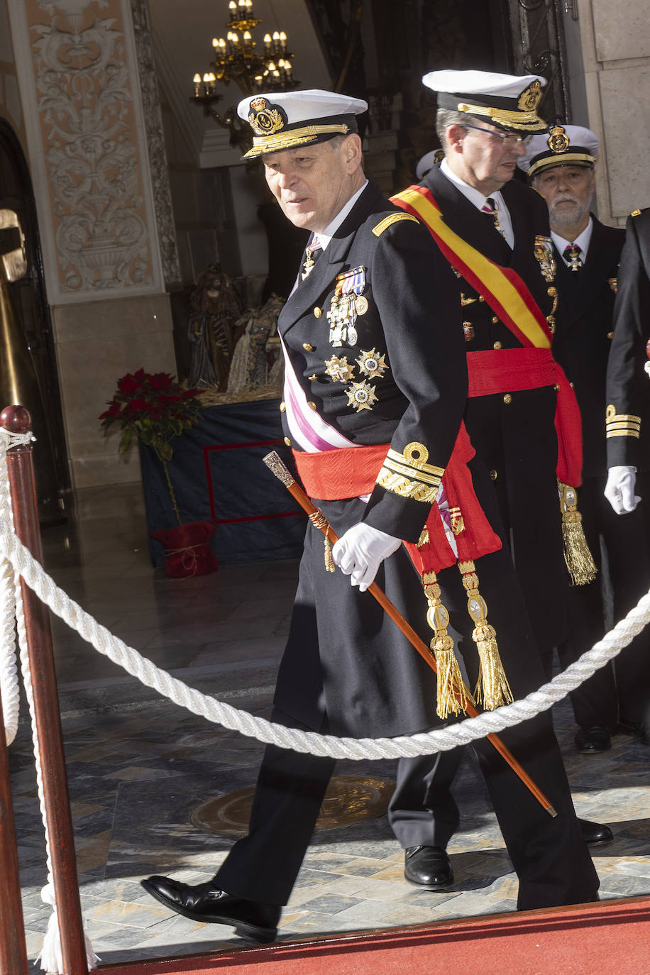 Desfile militar con motivo de la Pascua Militar en Cartagena, en imágenes