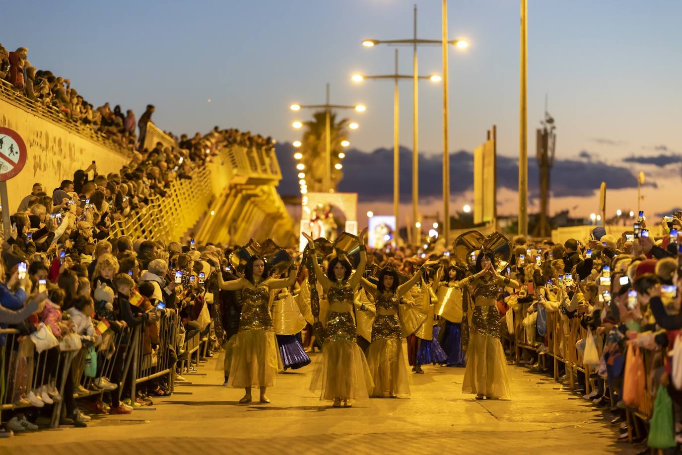 La cabalgata de Reyes Magos de Torrevieja, en imágenes