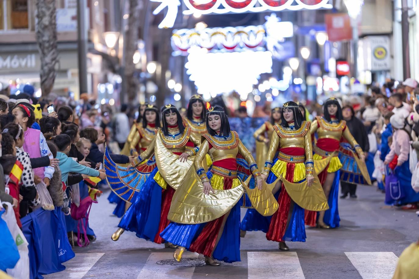 La cabalgata de Reyes Magos de Torrevieja, en imágenes
