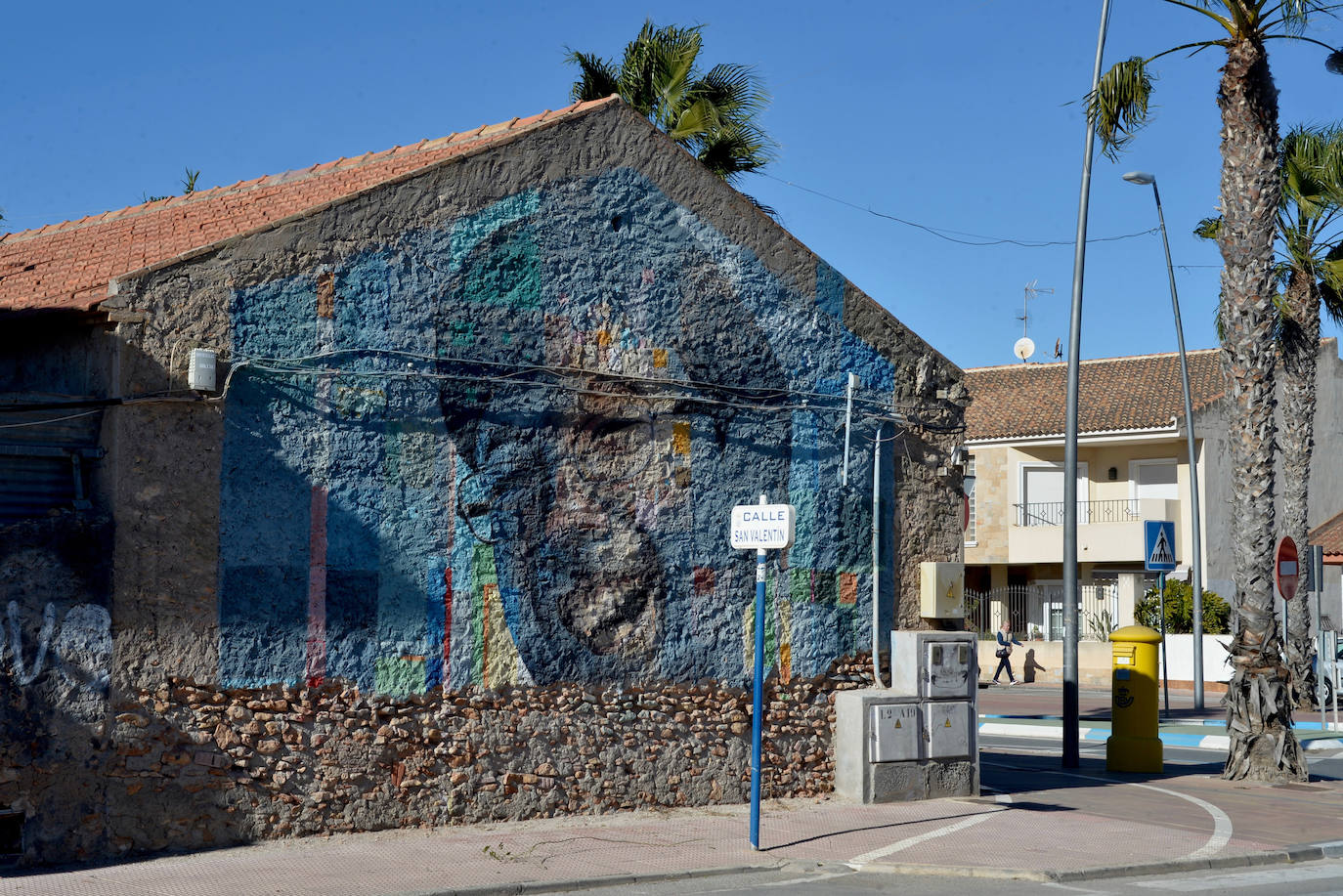 Los murales que colorean Los Alcázares, en imágenes