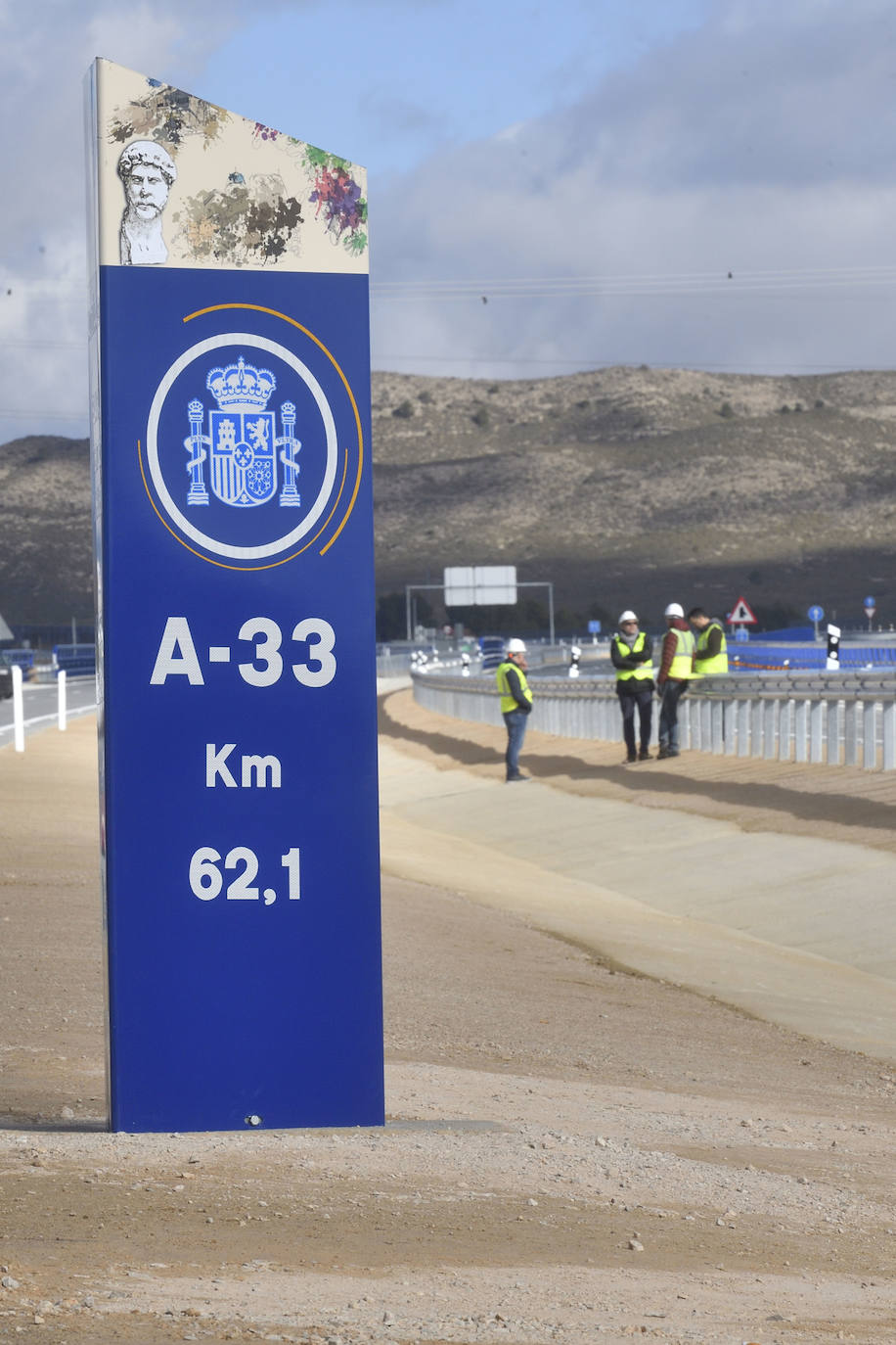 Inauguración del último tramo de la autovía A-33