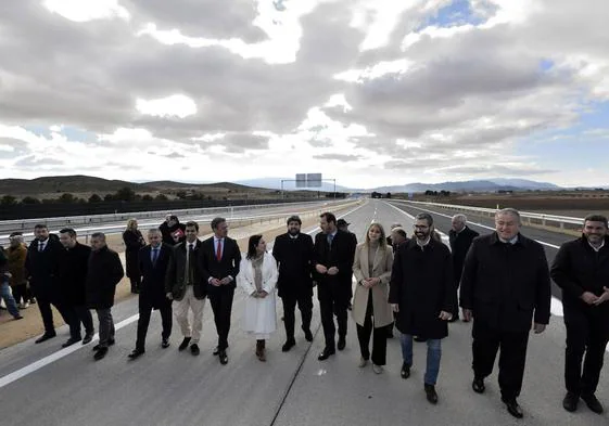 Inauguración del último tramo de la autovía del Altiplano, que conecta Murcia y Valencia en menos de dos horas, este jueves.