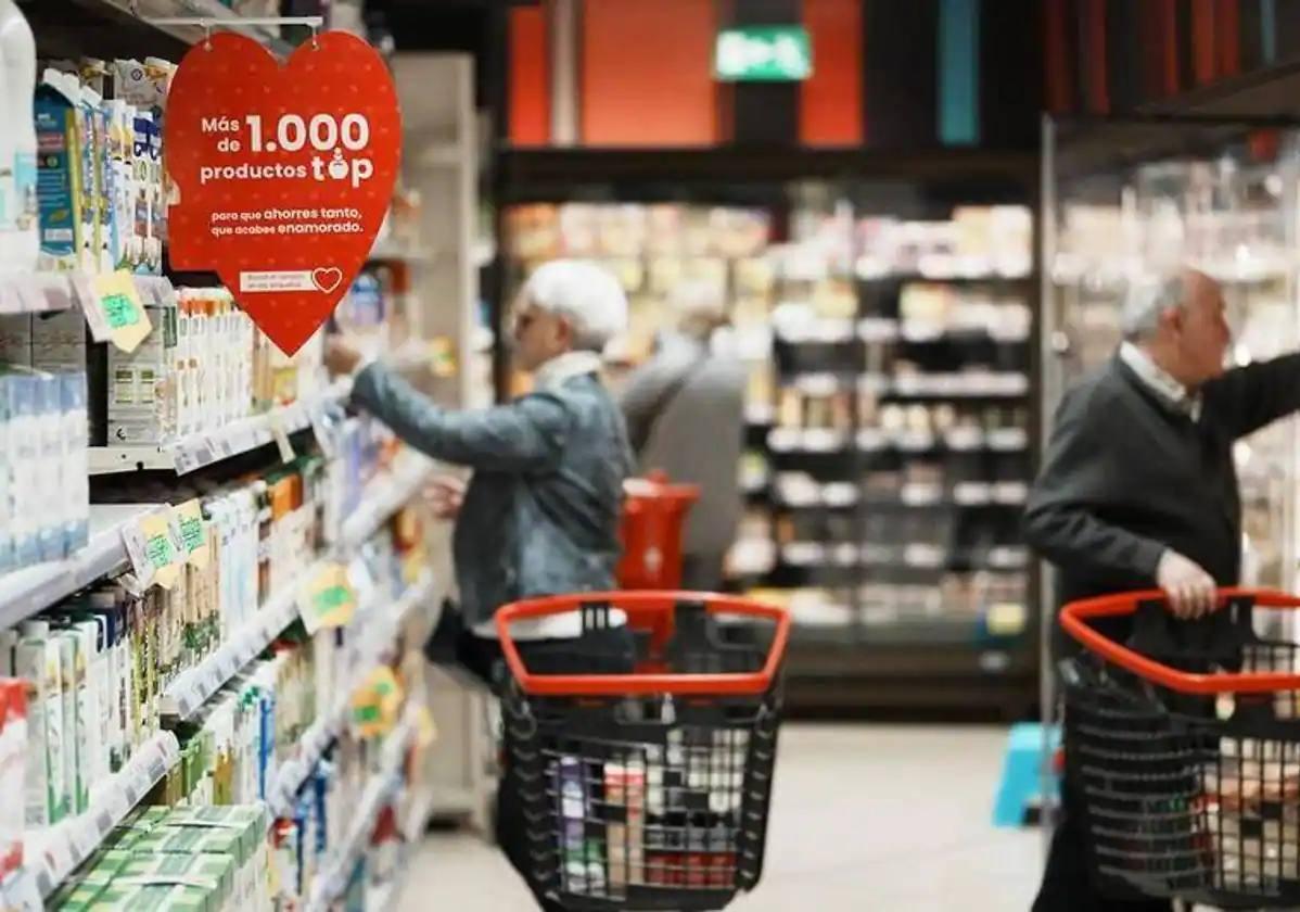 Imagen de archivo de un supermercado.