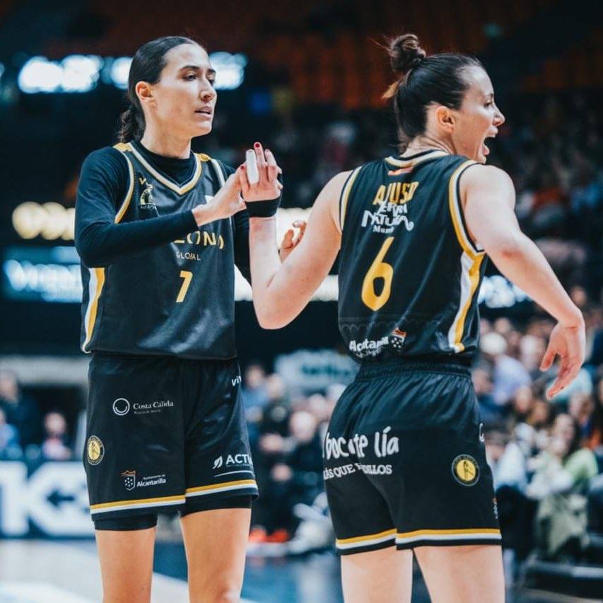 Dos jugadoras del Hozono Global Jairis, en imagen de archivo.