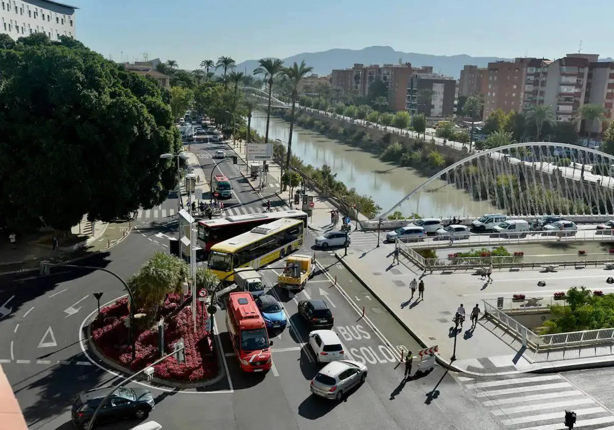 The Murcia City Council announces that it will make changes to the mobility works around the Reina Sofía hospital