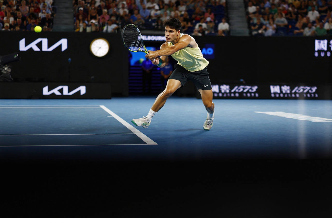 La victoria de Carlos Alcaraz ante Richard Gasquet en el Abierto de Australia, en imágenes