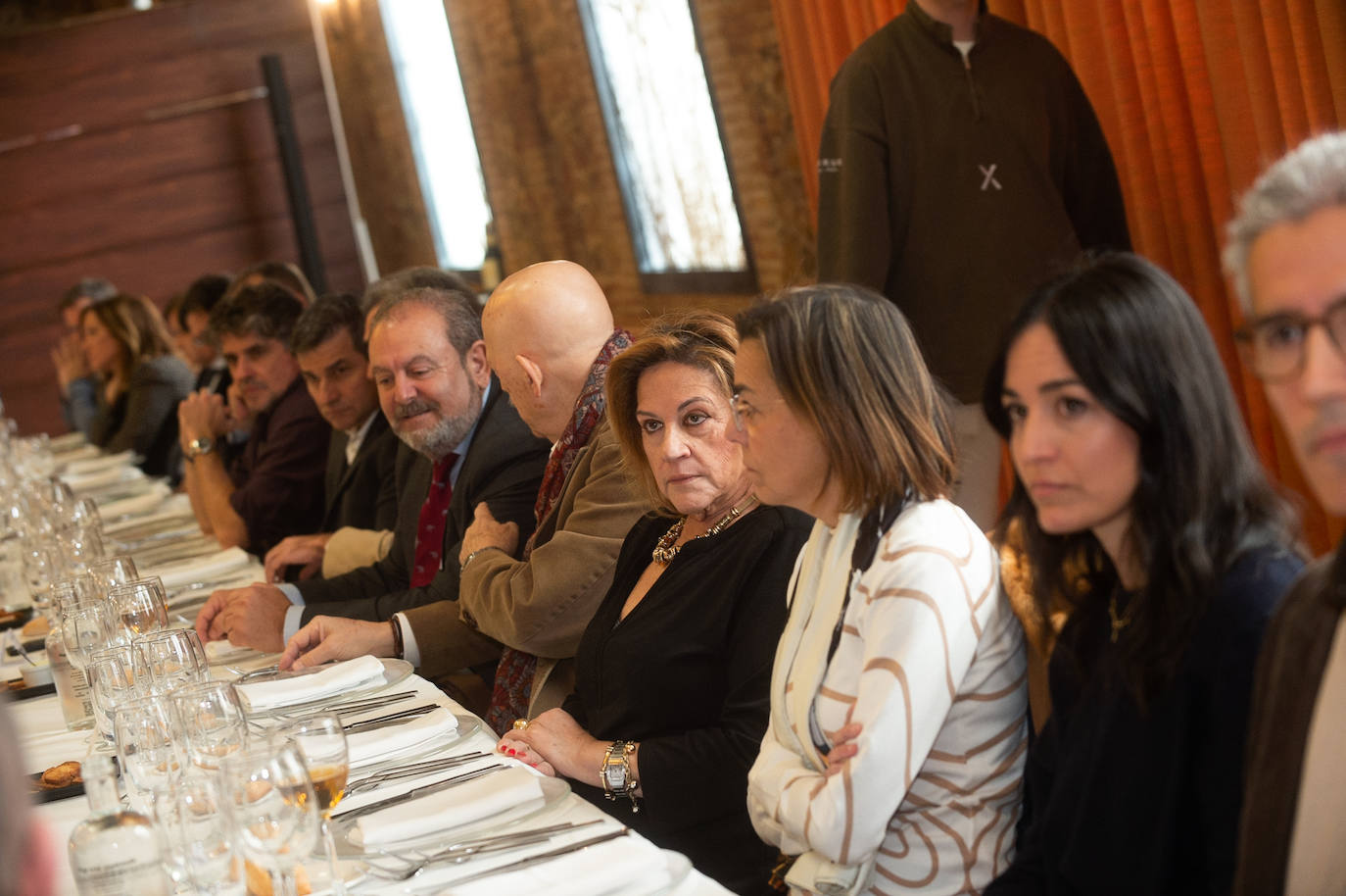 El murciano Cristóbal Belda participa en el foro-tertulia La Luz