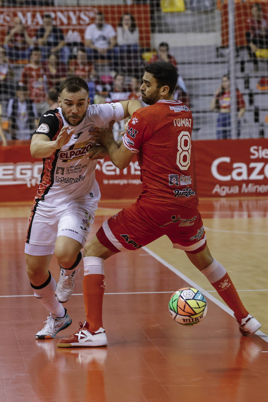 Las imágenes del Jimbee-ElPozo