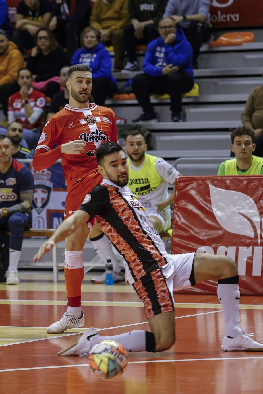 Las imágenes del Jimbee-ElPozo